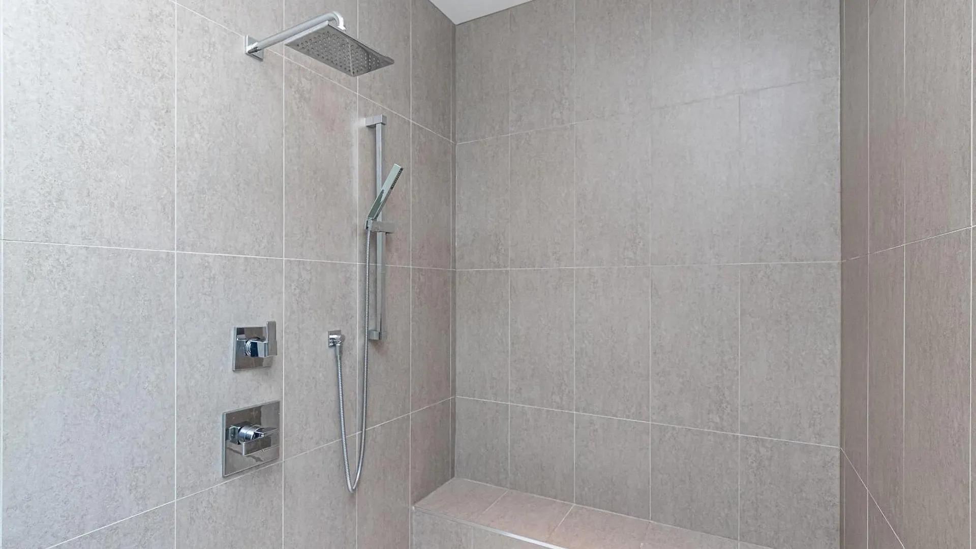 Come On In, The Water View Is Waiting For You,,, Oak Bay Holiday home