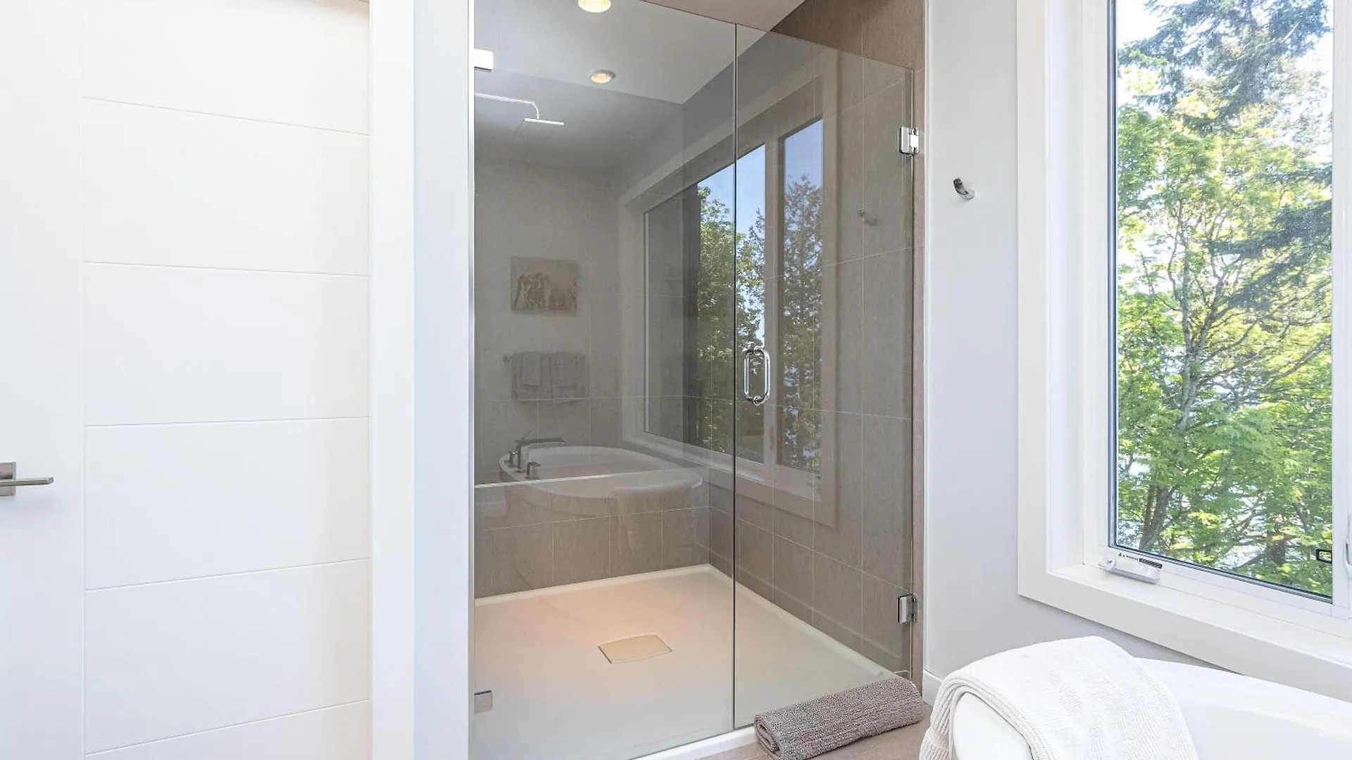 Come On In, The Water View Is Waiting For You,,, Oak Bay Holiday home