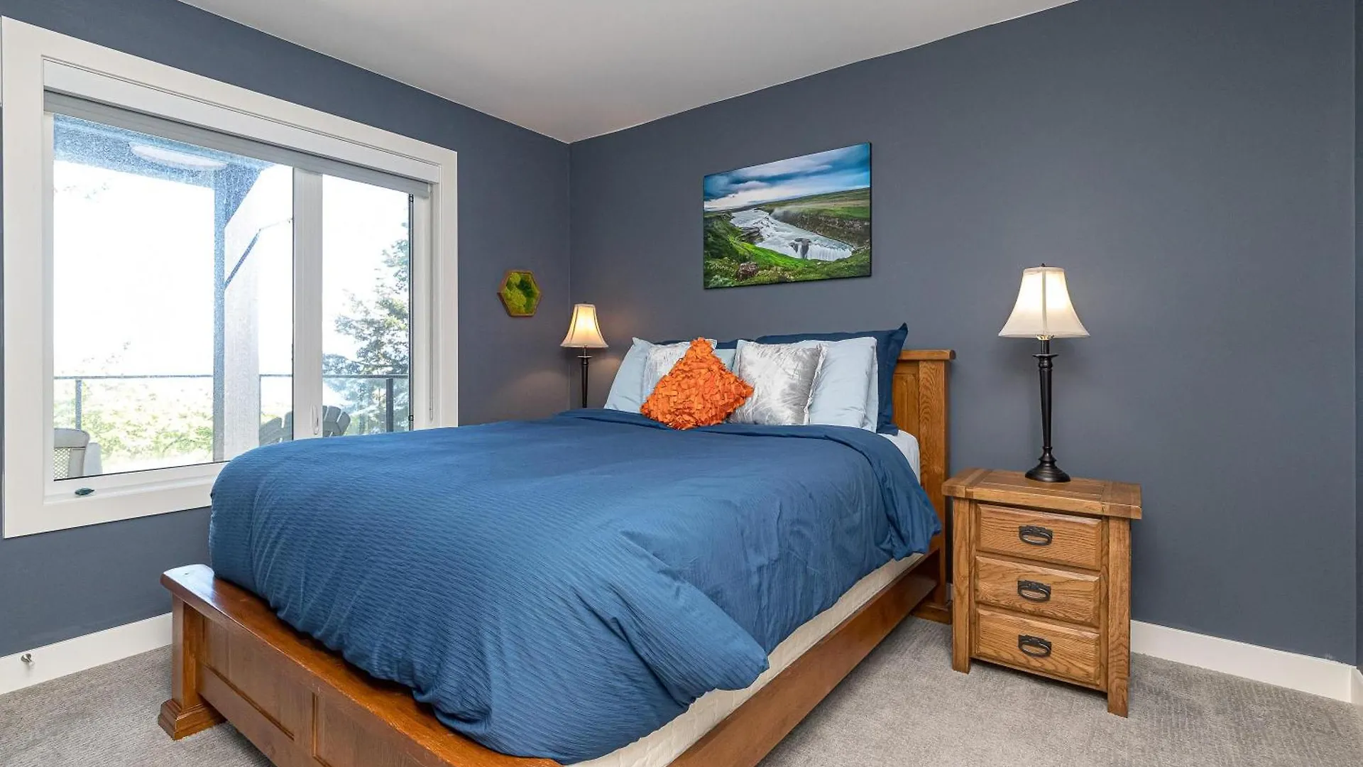 Come On In, The Water View Is Waiting For You,,, Oak Bay